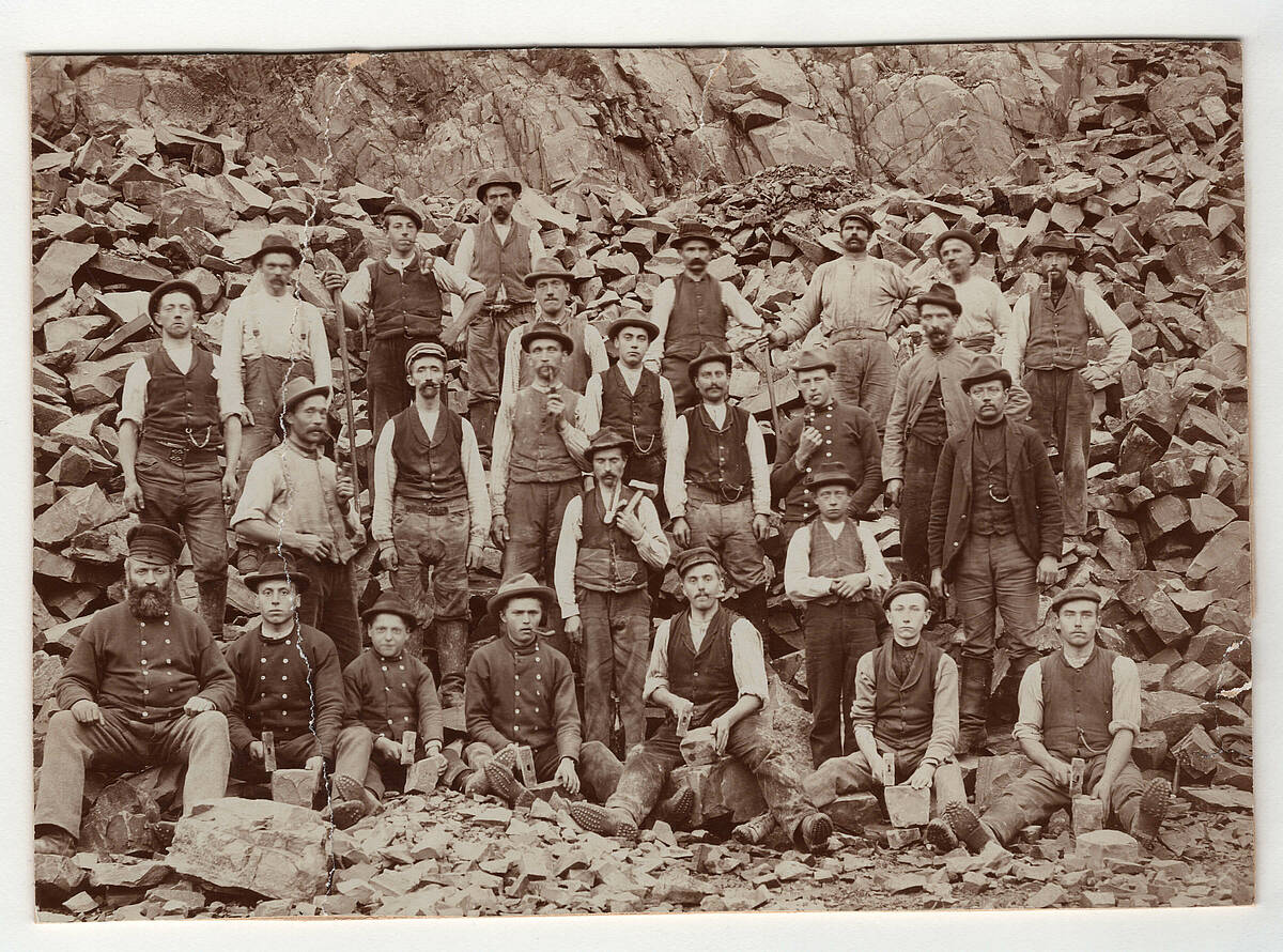 Steinbrucharbeiter am Brungerst, um 1900 – Foto: Archiv der Gemeinde Lindlar