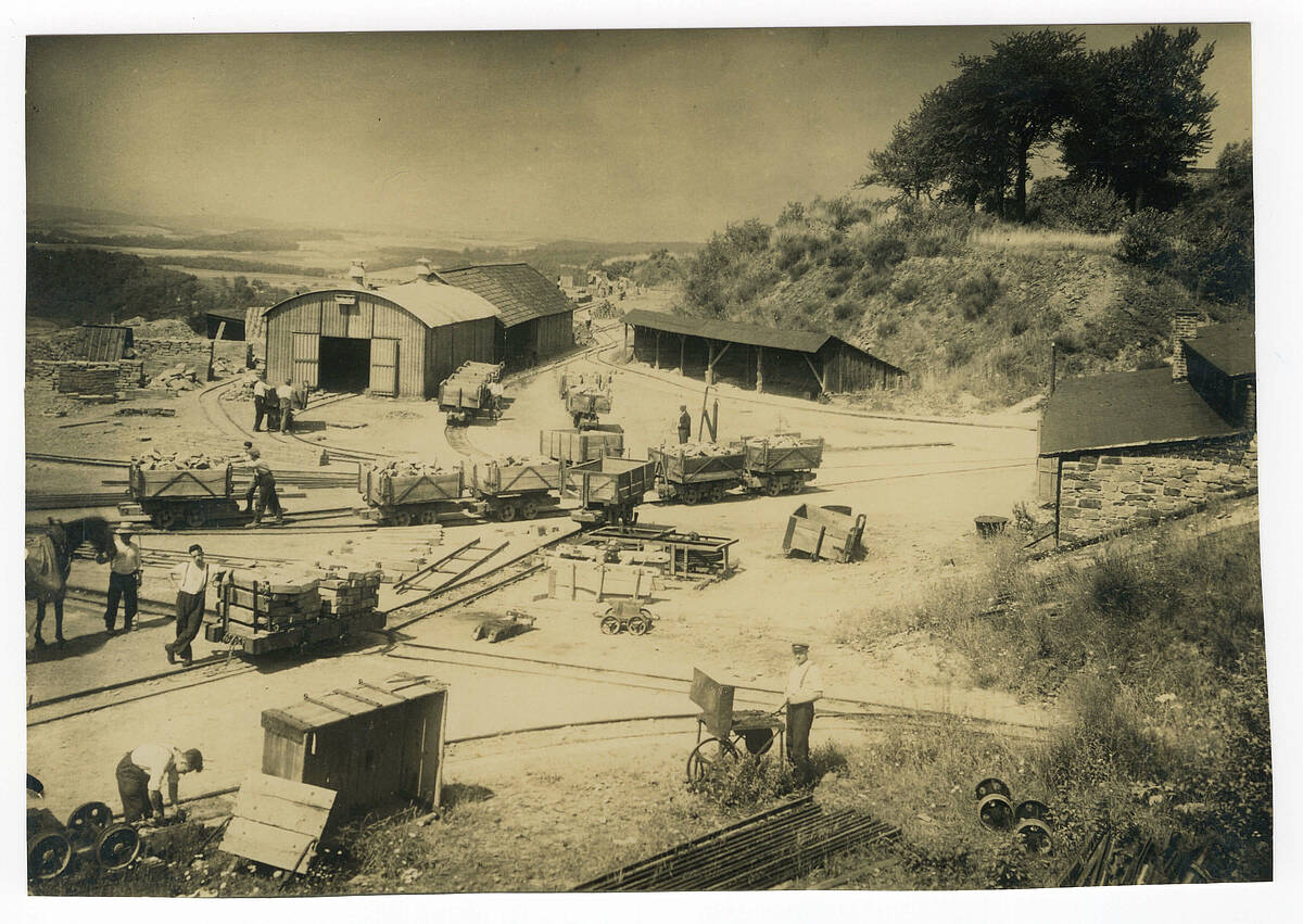 Steinbruchbetrieb der Bergisch-Märkischen Steinindustrie am Brungerst, um 1930 – Foto: Sammlung Friedel Schmal/Archiv der Gemeinde Lindlar