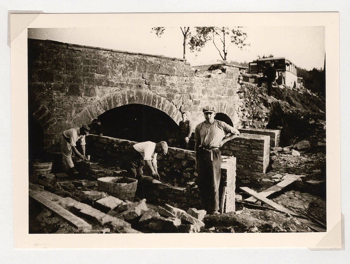Brückenbauarbeiten, um 1920 – Foto: Sammlung Ursula Homberg/Archiv der Gemeinde Lindlar